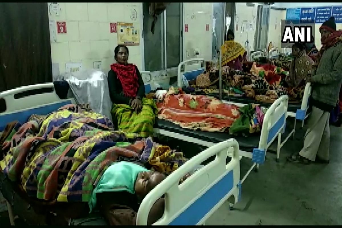 Chhattisgarh Koriya Bear Attack 4 people killed and 3 injured in Angwahi village
