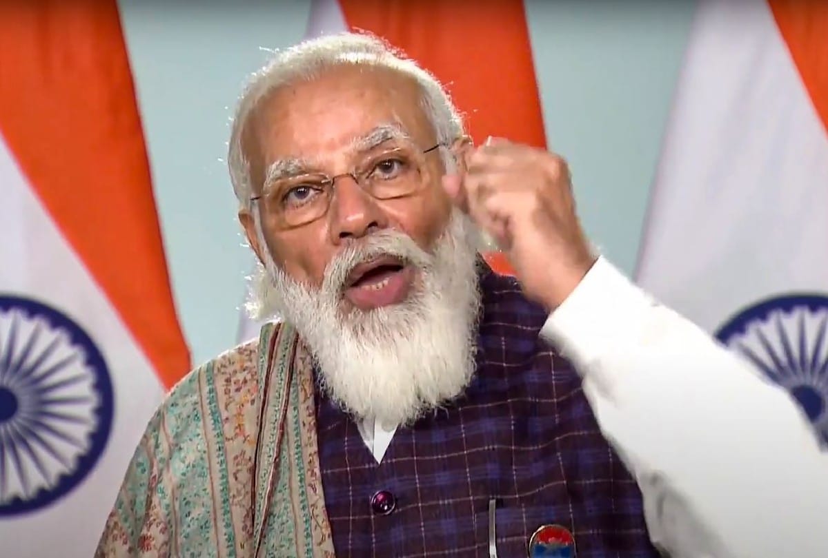 PM Modi gives local to vocal slogan for development of tourism industry