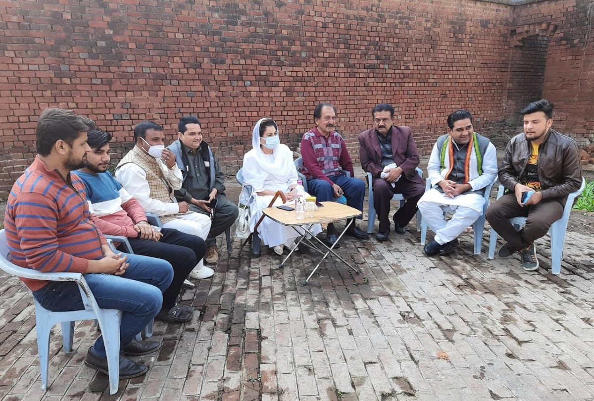 former MP from Rampur Begum Noorbano hold meeting in support of Bharat Bandh