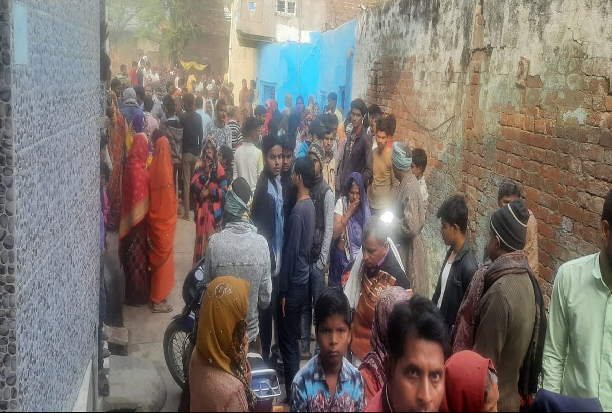 Shiv Mandir Priest Murdered In Temple Dead Body Found Near Room