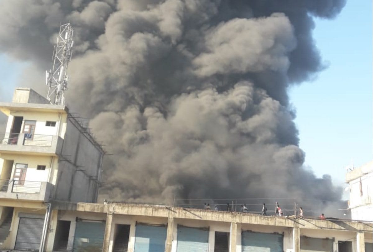 Himachal News : fire breaks out in factory in Baddi solan