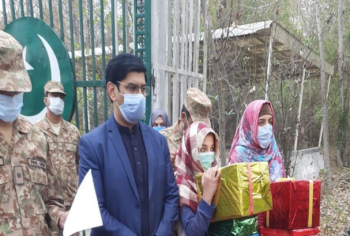 India repatriats two POK girls who inadverently entered indian region