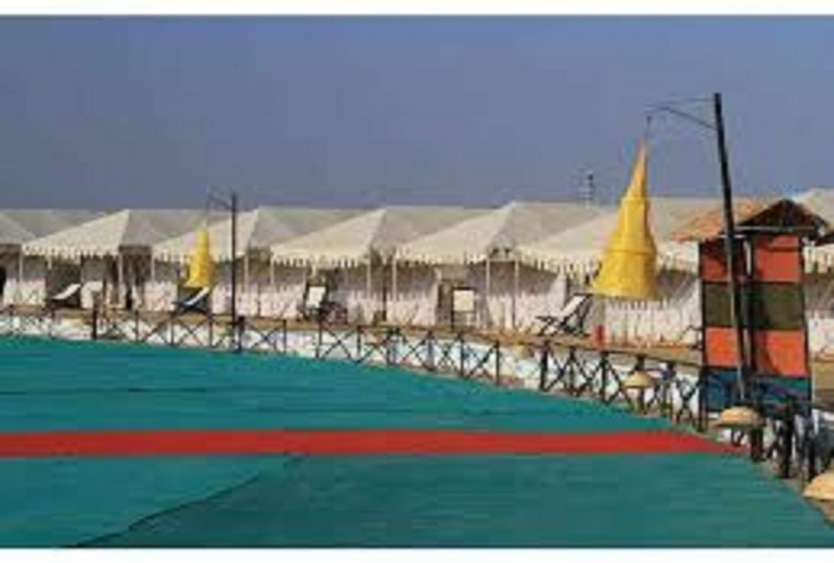 500 tent city to be set up on sands across Ganga in Banaras varanasi with  facilities of five star hotels