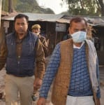 युवराज सिंह को कोर्ट में पेशी के लिए ले जाती पुलिस।