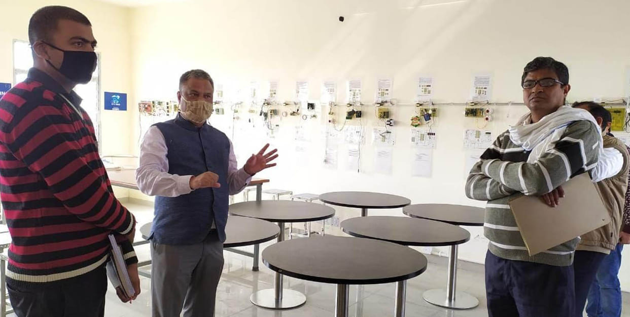 Incubation center will make youth of Bundelkhand entrepreneurs