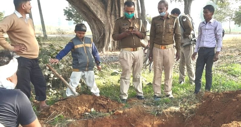 eight monkey dies in suspectrd condition