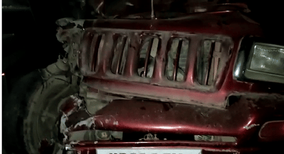 Truck and car collision on Prayagraj-Varanasi highway, student leader died in bhadohi