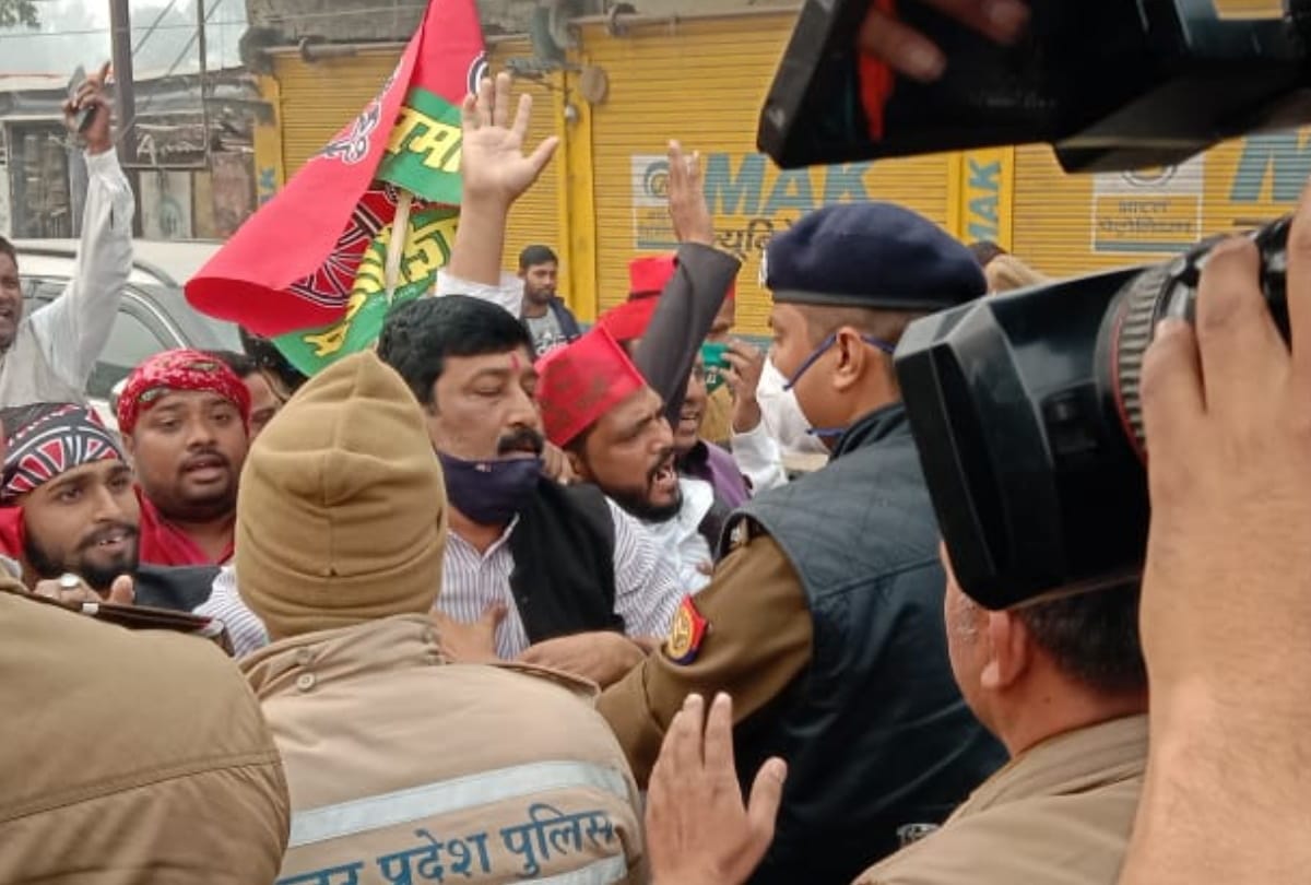 Bharat Band latest news gorakhpur effect of Bharat Bandh see image
