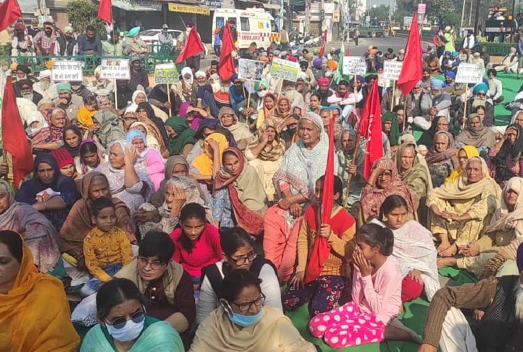 Punjab Bharat Bandh Today Latest News Update: See the impact of Bharat Bandh in Panjab in Photos
