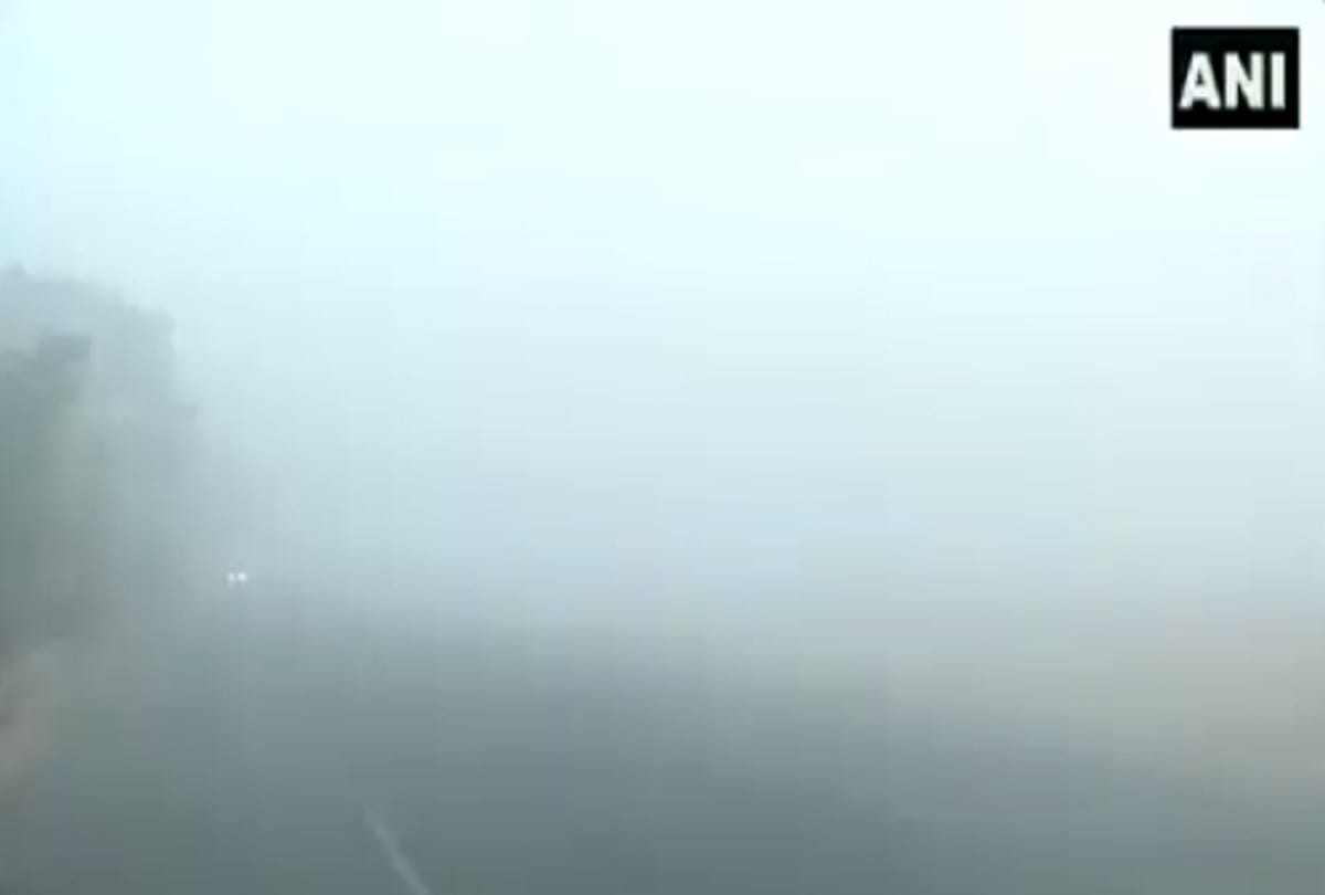 Delhi Ncr Weather Dense layer of fog engulps delhi ncr temperature dips down winter increases