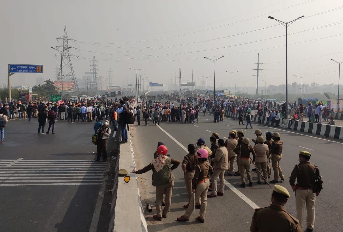 Farmers protest Bharat bandh impact in delhi ncr in 20 photos mostly everywhere peaceful protest