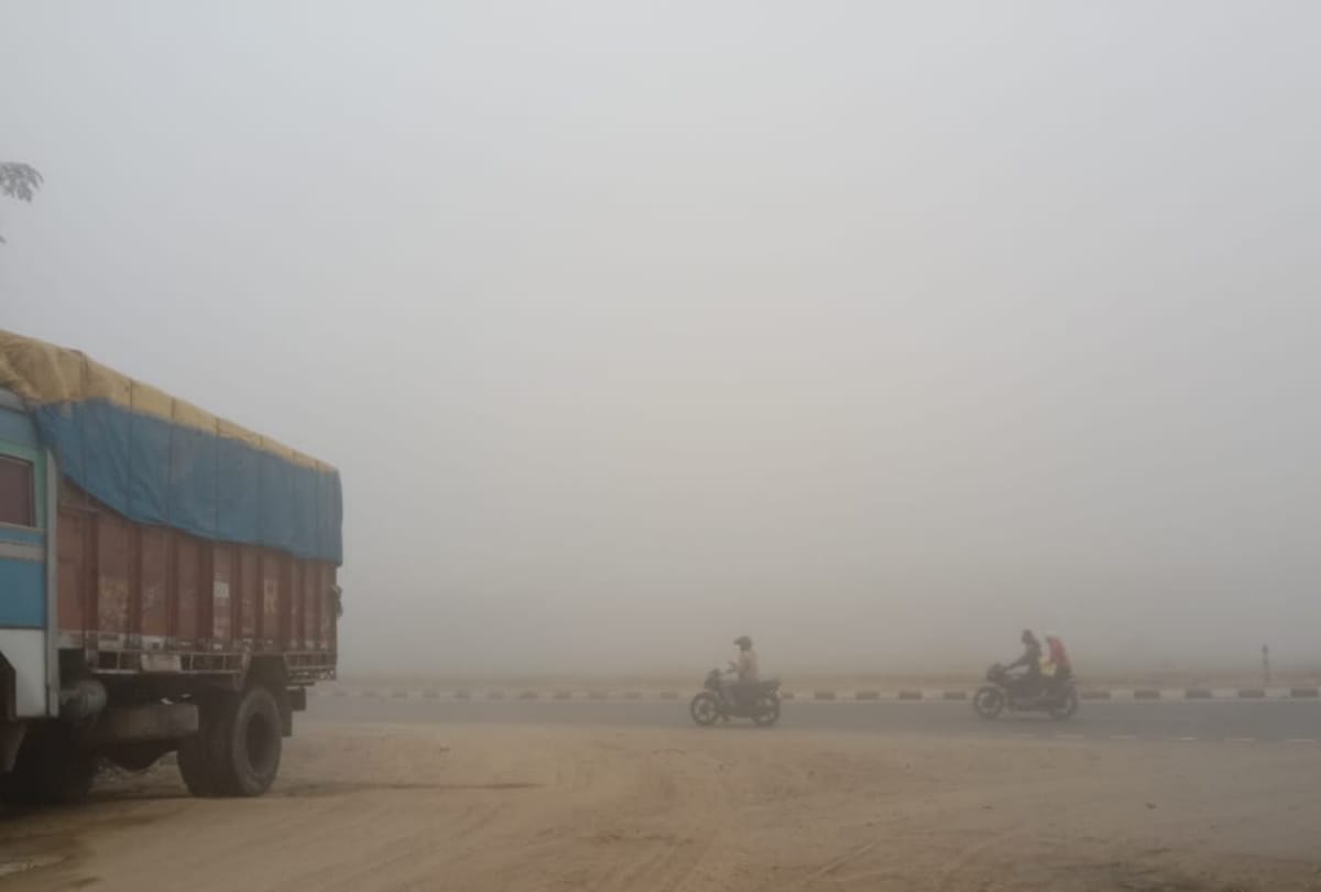 heavy fog start after cold wave in Gorakhpur