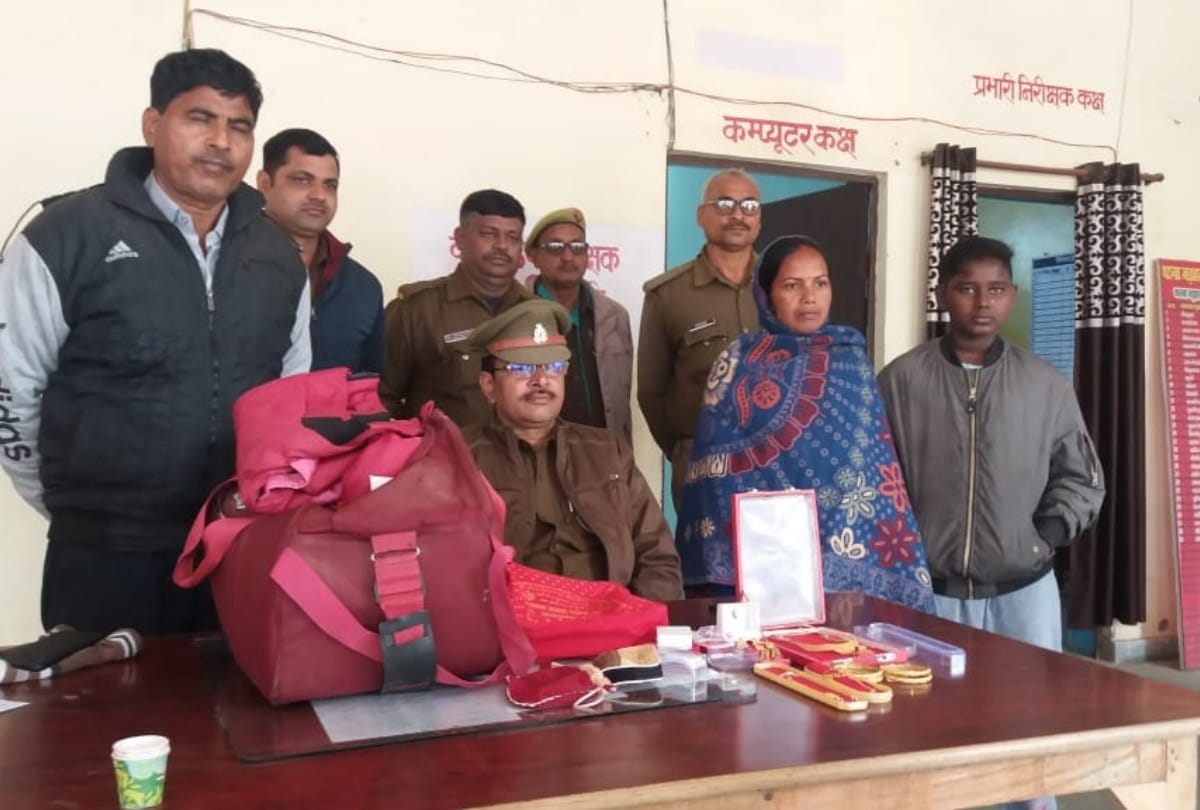 boy returned bag full of jewelry in Gorakhpur