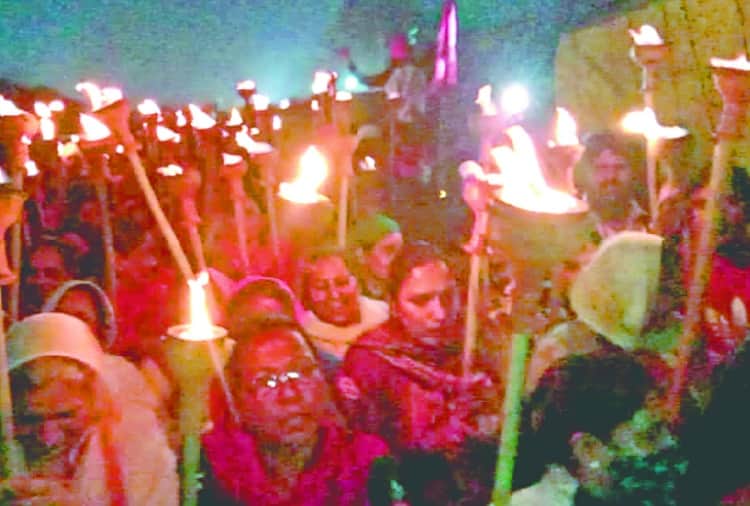 Bharat Bandh : Farmers protest against Farm laws by donating blood in Haryana
