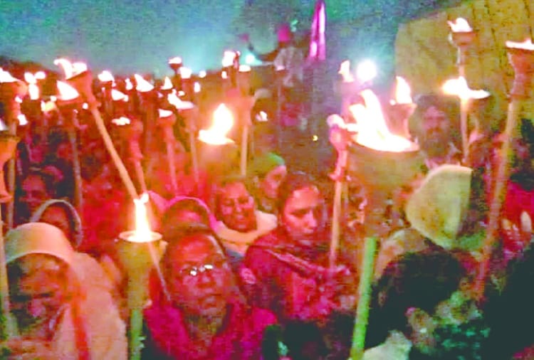 Bharat Bandh : Farmers protest against Farm laws by donating blood in Haryana