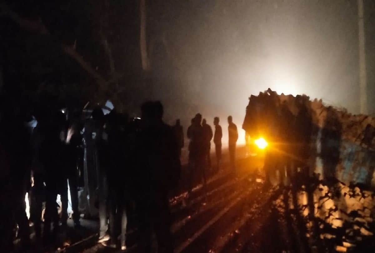 Mathura accident: four person died in road accident in mathura