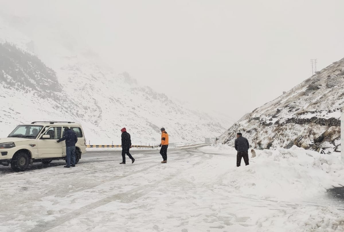 weather Today: Snowfall on high peaks including Rohtang and heavy rainfall, snowfall warning in state