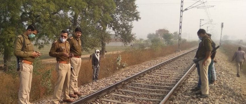 Hathras: Young man died by jumping in front of goods train
