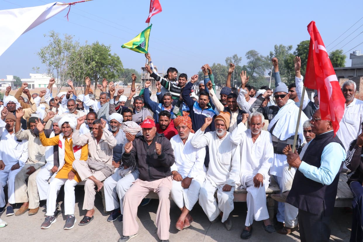 farmers, road jaam, protest