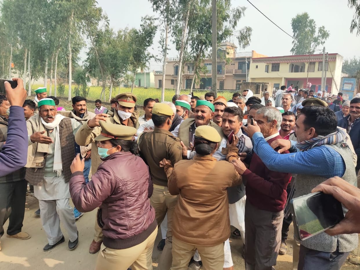 farmers protest against new agriculture act