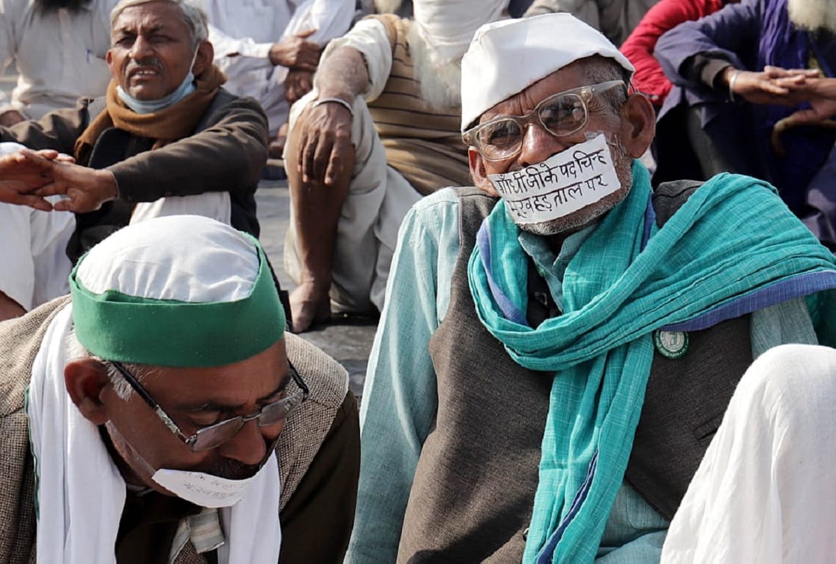 Two farmers from Khurja sit on hunger strike in protest against agricultural laws