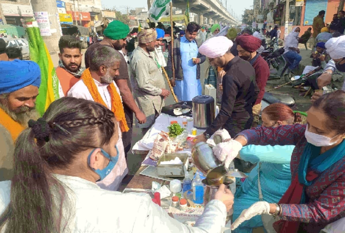 singhu Border: More than 30 percent of patients in medical camps are from surrounding villages