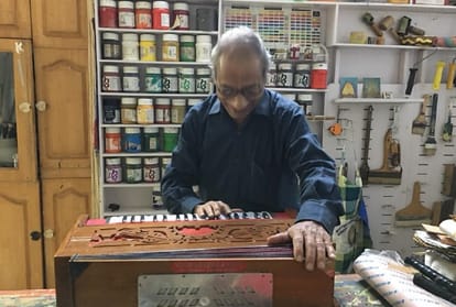 Famous Writer And Poet Manglesh Dabral Dies, He Was Test Coronavirus Positive