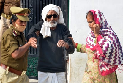 PDA set up two houses of crores of village headmen close to former MP Atiq Ahmed