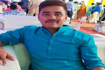 Allahabad University's student leader caused chaos by painful death in Bhadohi road accident