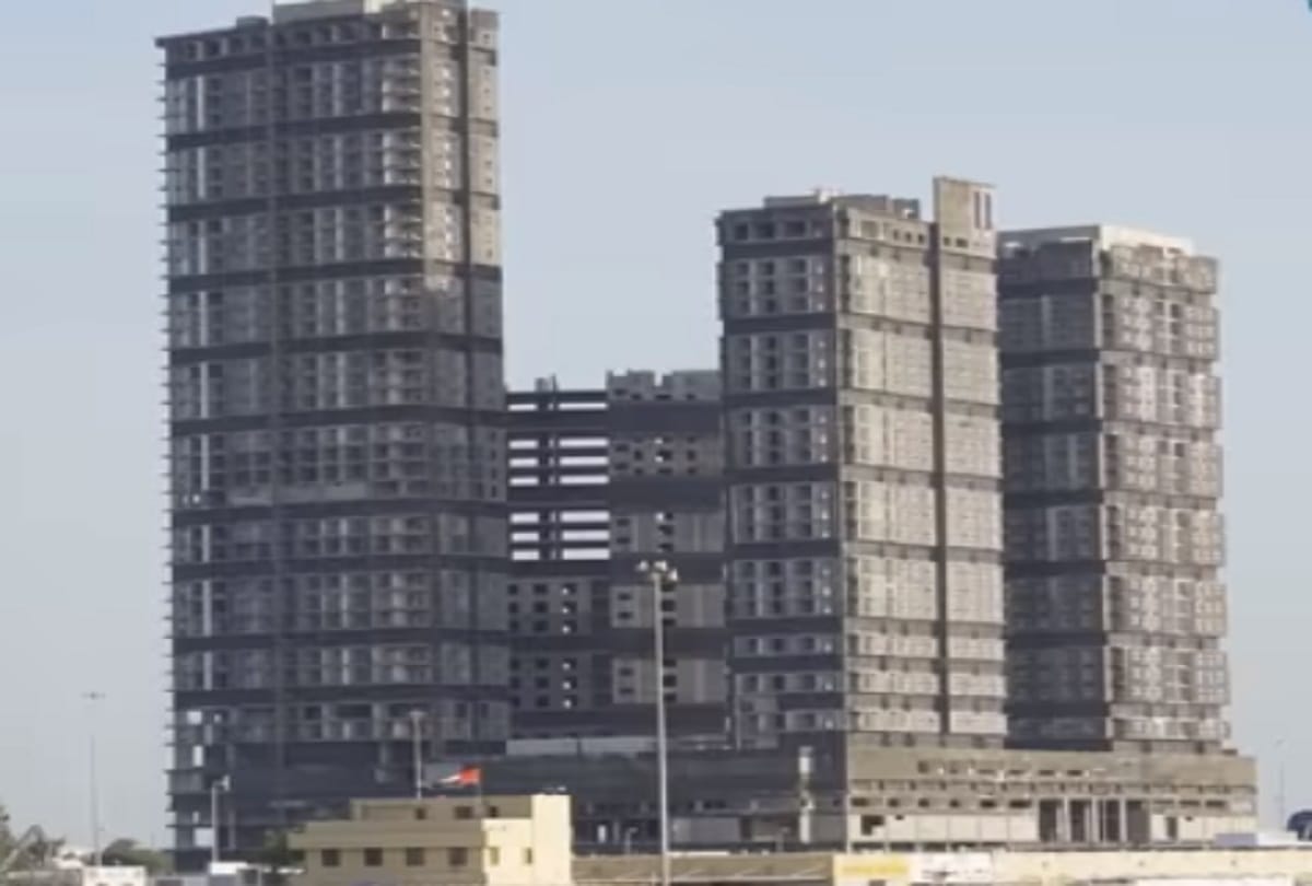 New Guinness World Record 144 floors demolished in 10 seconds in Abu dhabi
