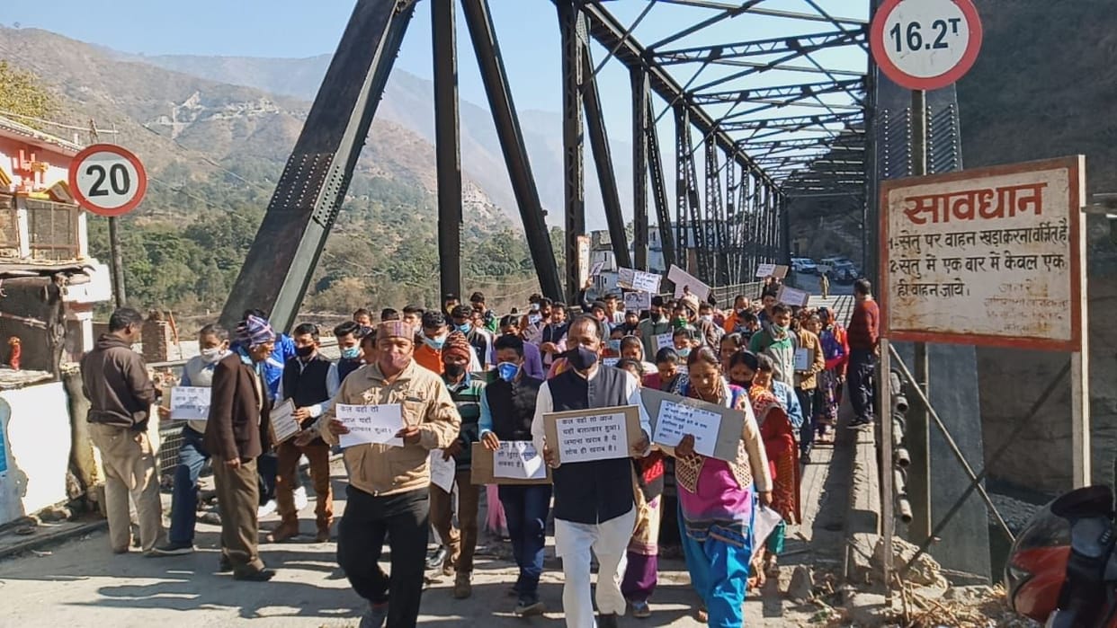 A procession was taken out to provide justice to the teenager, the accused abducted the teenager on December 2