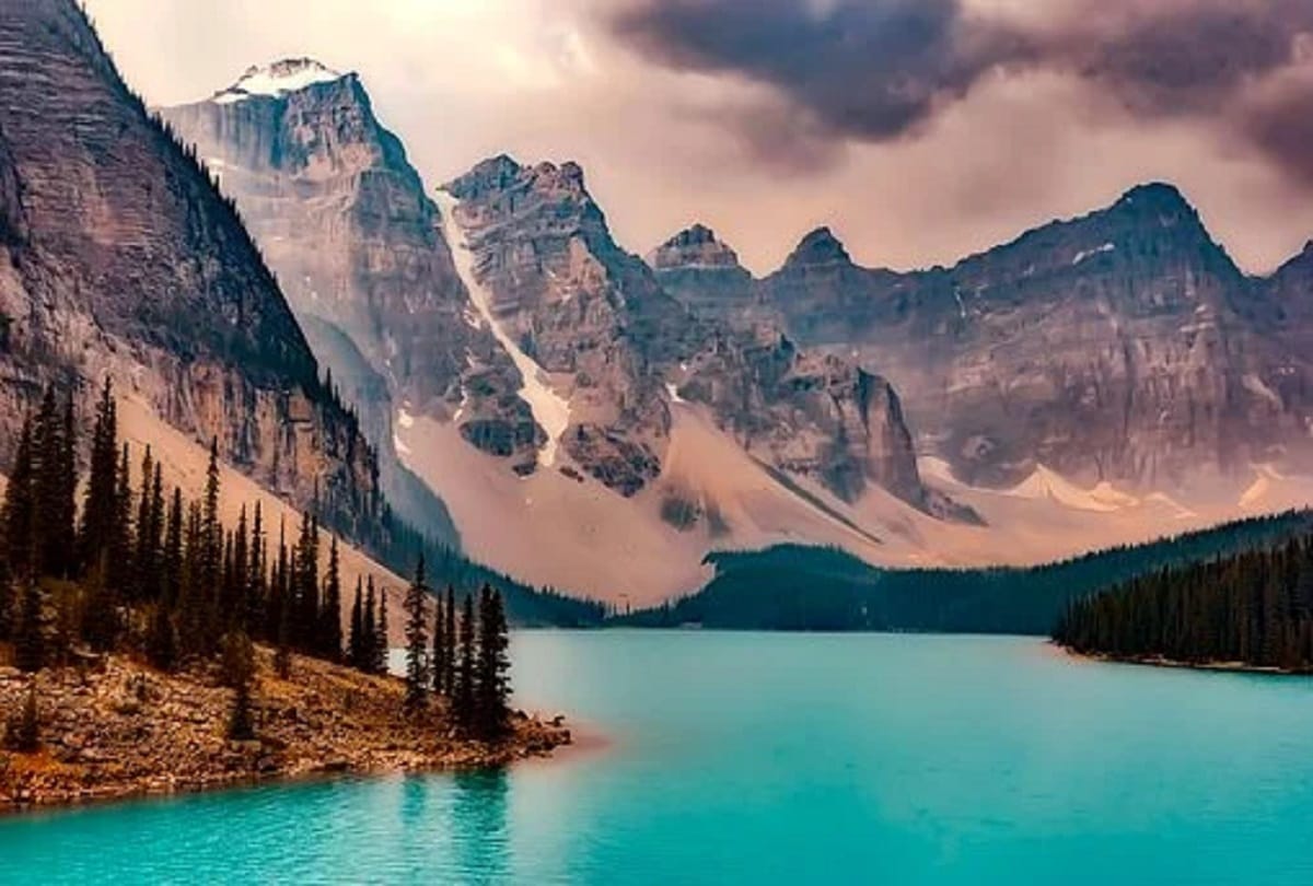 Interesting and strange facts about canada