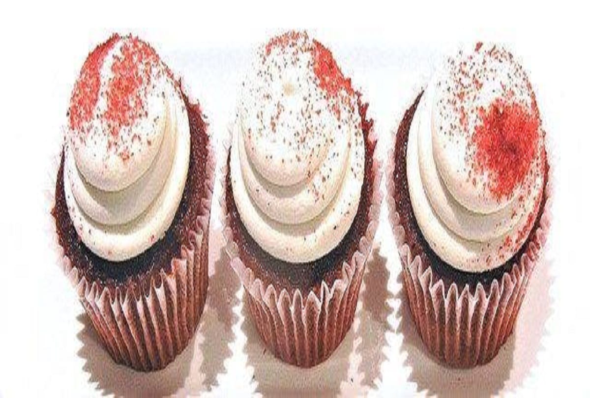 make easy red velvet cup cake with this recipe