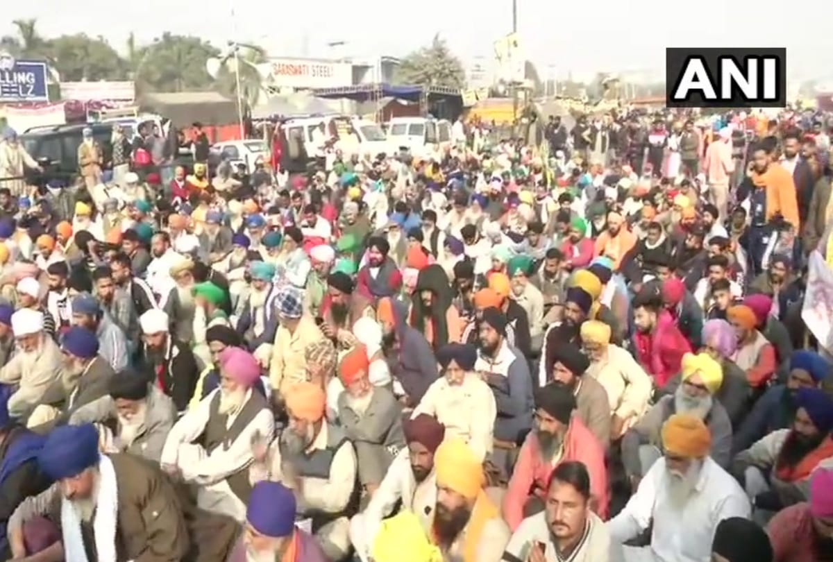 protest of farmers against the government in five hundred districts today