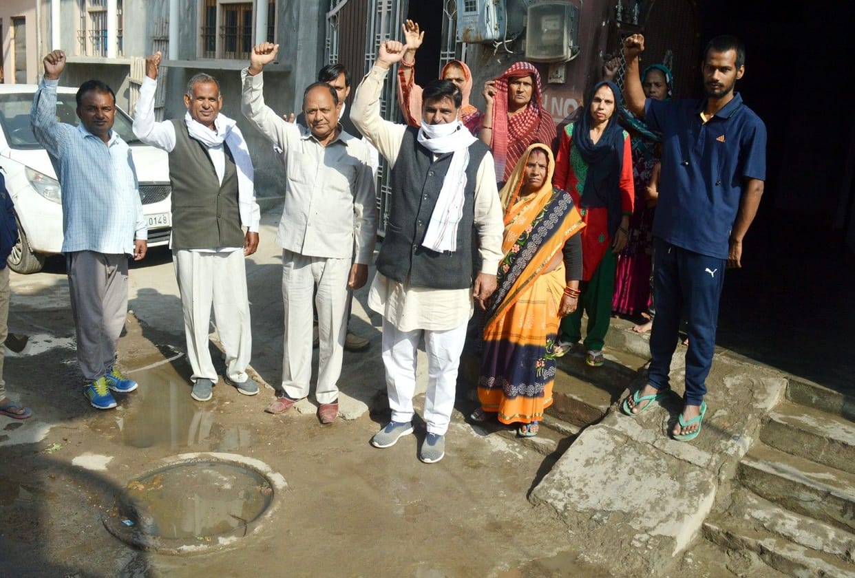 25 colony, water crisis, people