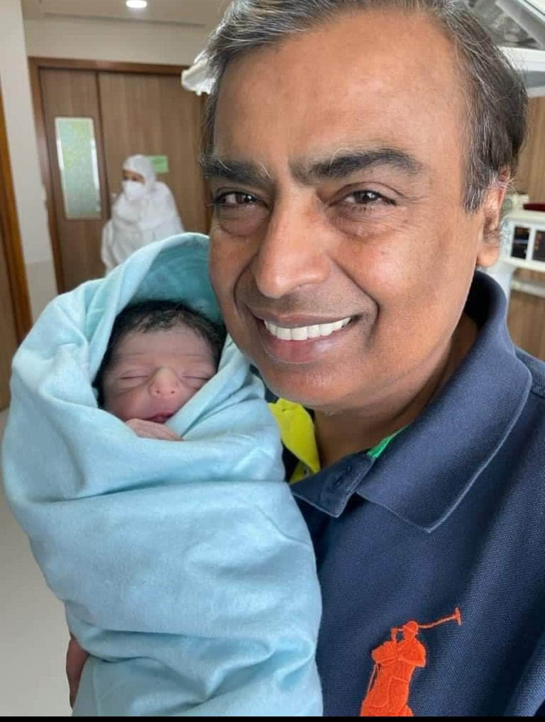 Pm narendra modi visit hospital after mukesh ambani became grandfather viral photo fact check