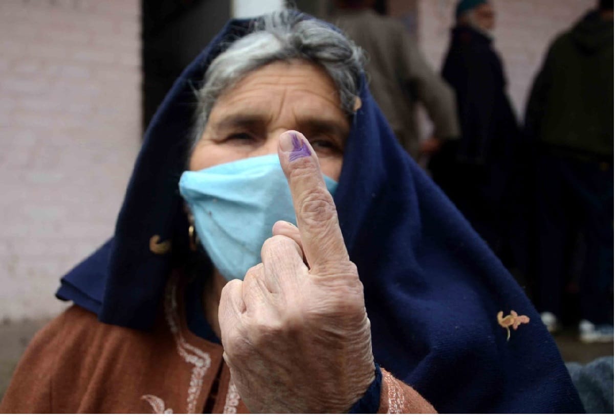 Ddc Election JK news in hindi 5 th phase of DDC voting continues