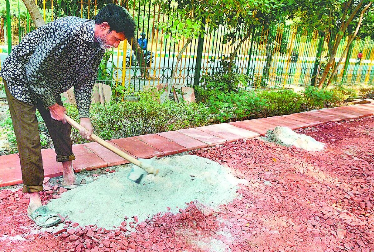 People Will Do Yoga On Panchatatva Pathway In Paliwal Park