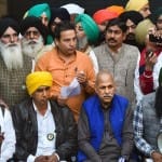 मीडिया को संबोधित करते किसान संगठन के नेता (फाइल फोटो)