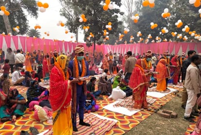 Mother and daughter married in same day pavilion under CM Group Marriage Scheme at gorakhpur