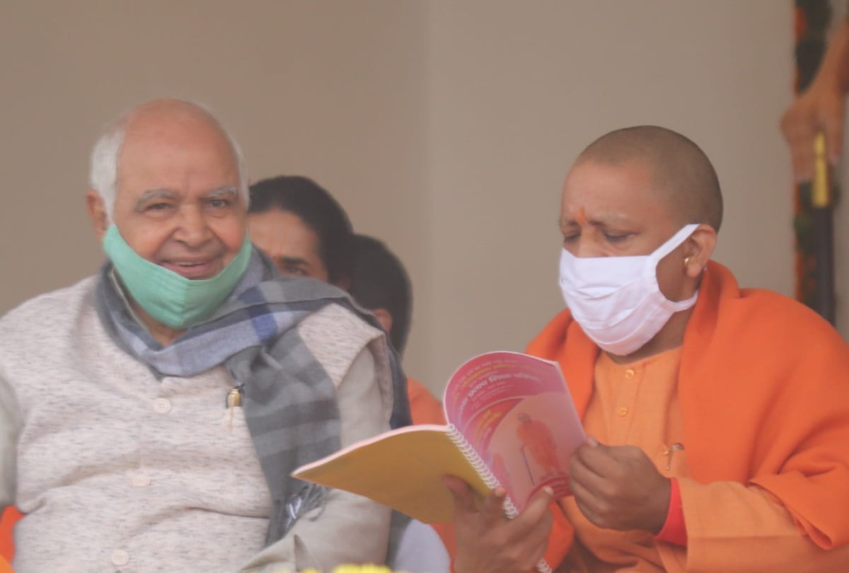 Assembly Speaker Hriday Narayan Dixit said curiosity of knowledge made India world guru at gorakhpur