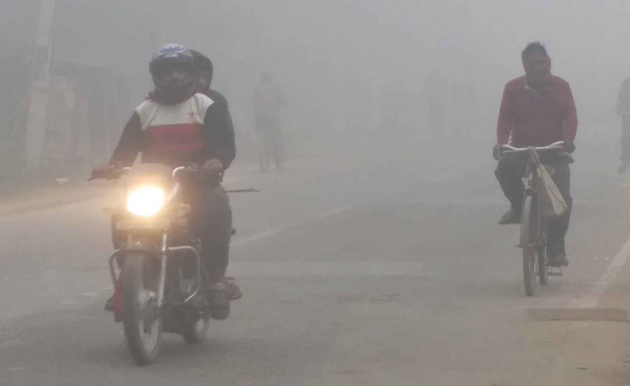 Fog stopped the speed of vehicles