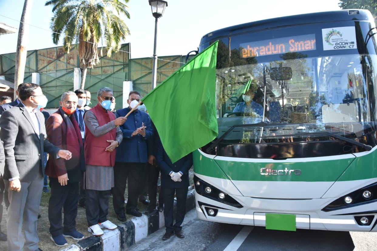 dehradun Smart City Scheme :  Chief Minister Trivendra Singh Rawat inaugurates electric bus trial run