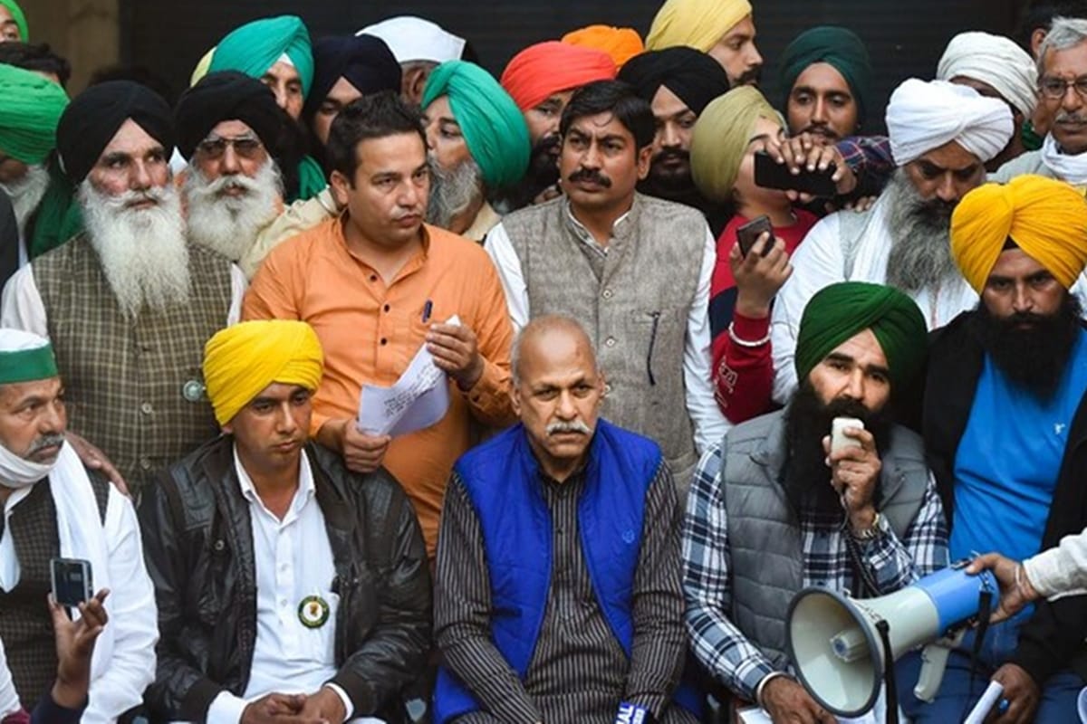 farmer challenged three farm laws passed by centre in sc pm modi appeal people to listen press conference