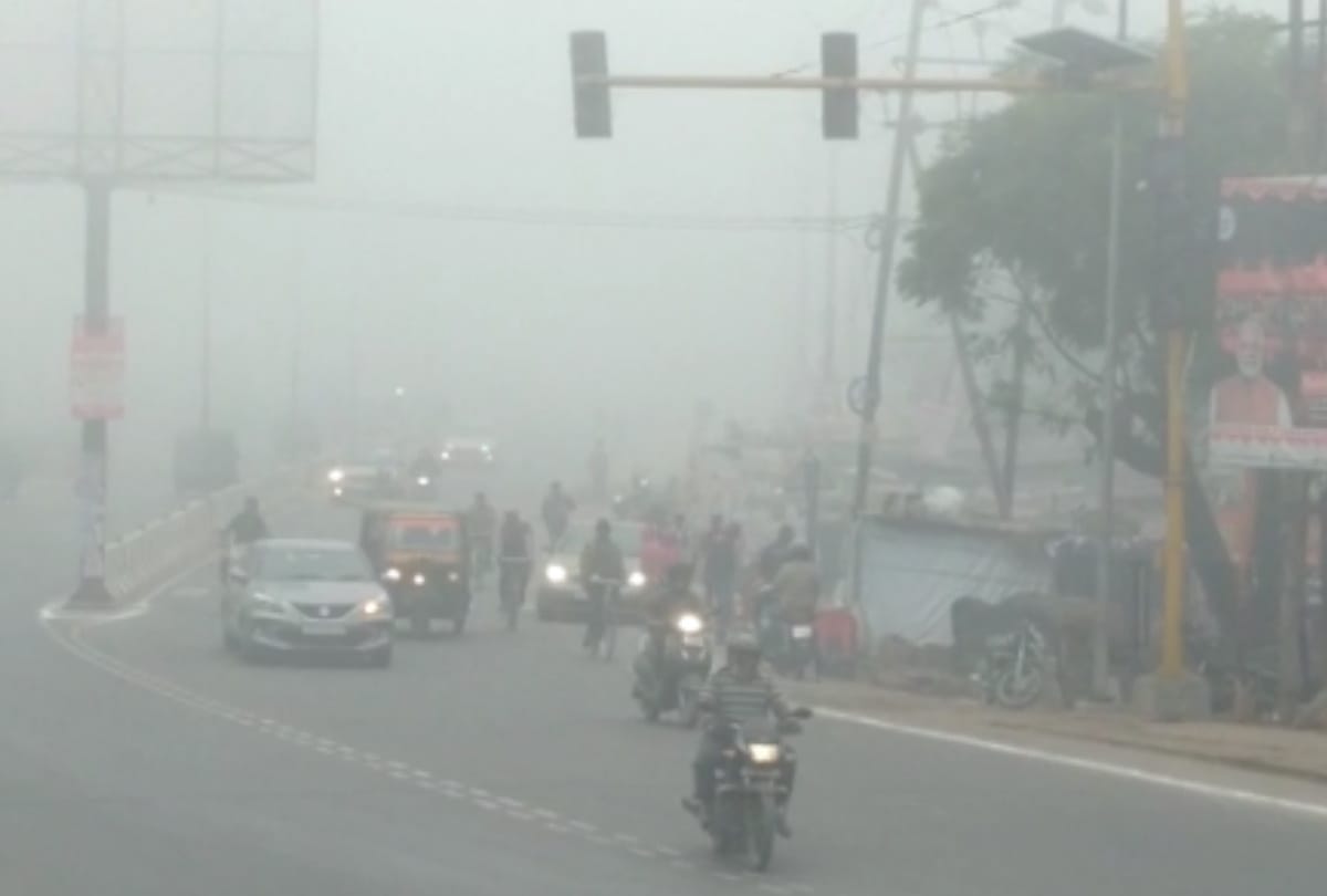 Gorakhpur Weather Today: Dense Fog in Gorakhpur UP cold increases in city see latest photos