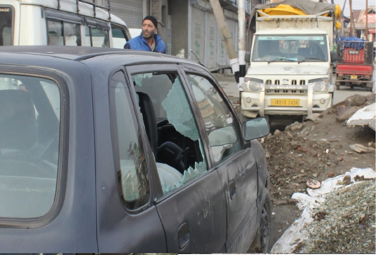 Grenade attack on CRPF camp in Srinagar