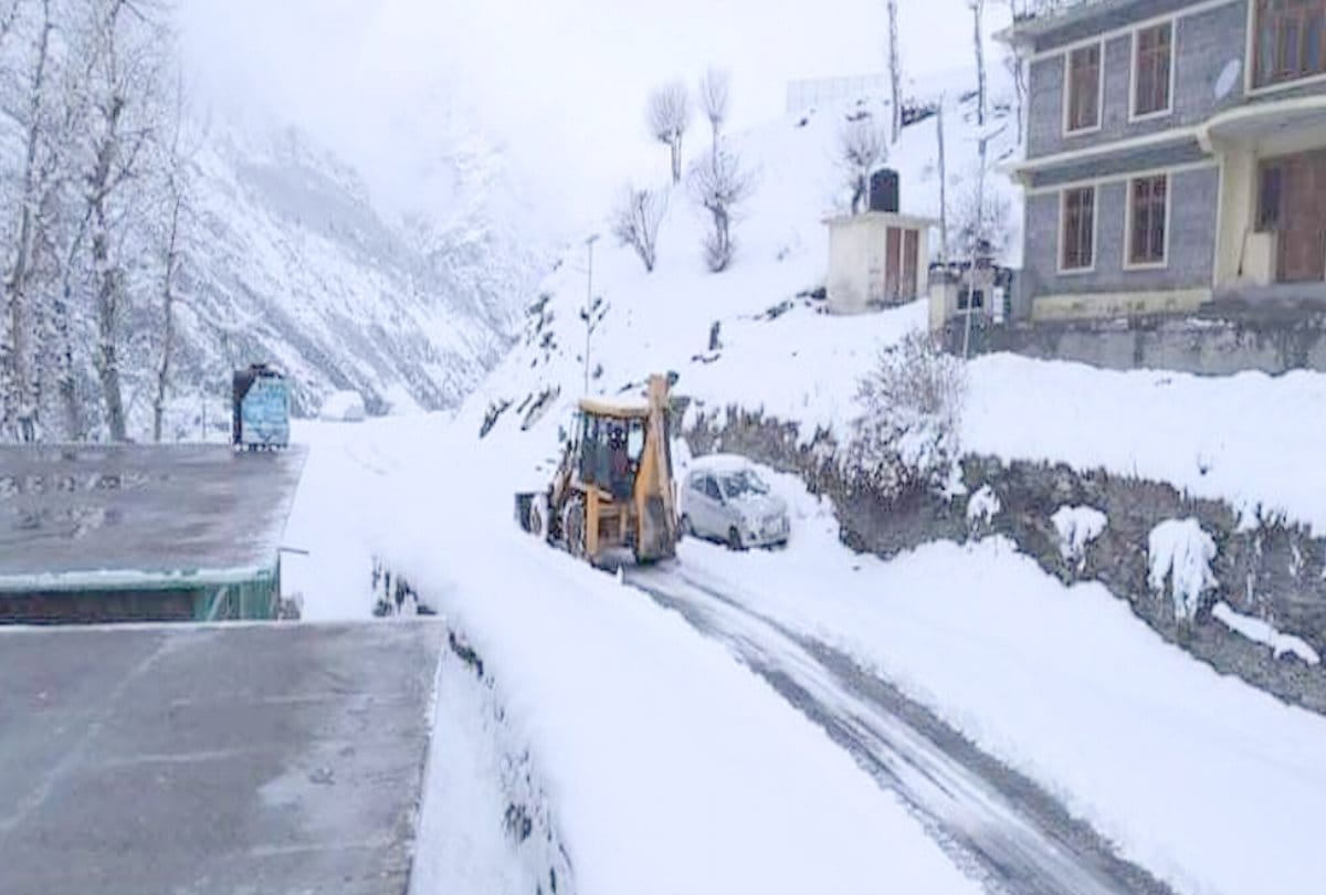 beautiful amazing wonderful places snowfall destinations to visit in india in the month of february