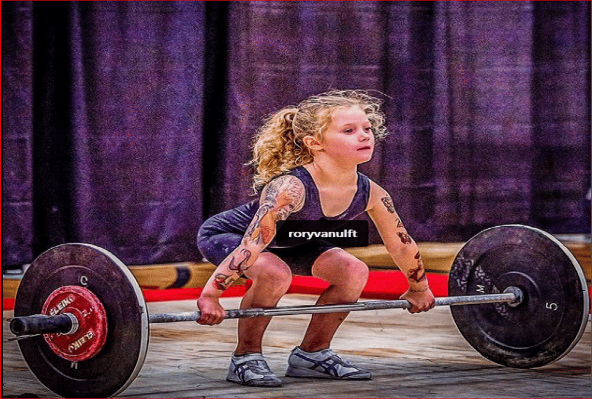 seven year old girl lifting 80 kilogram weight and make a record on her own in canada