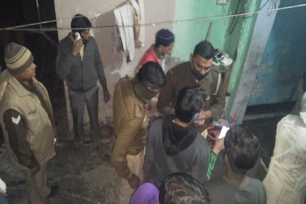 Meerut Suicide news: Five killed in home tragedy, woman strangled three daughters in meerut, one died