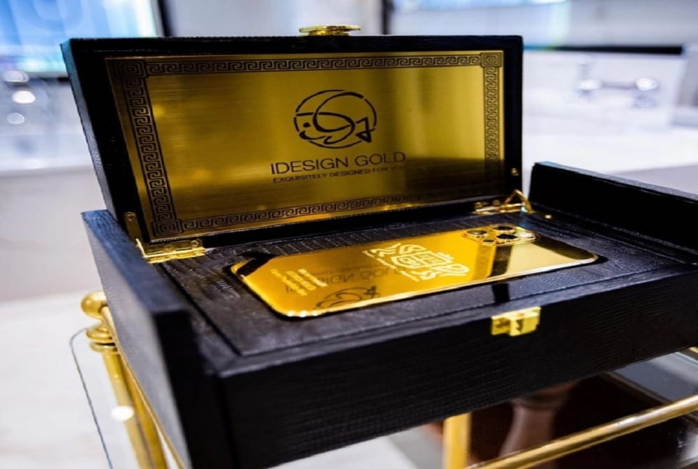 Messi, Neymar and McGregor swear by iDesign Gold, who provide personalised 24 carat gold-plated iPhones
